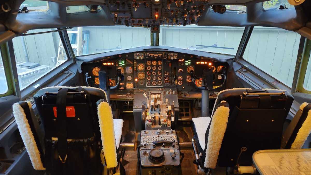 Daylight view of the cockpit.